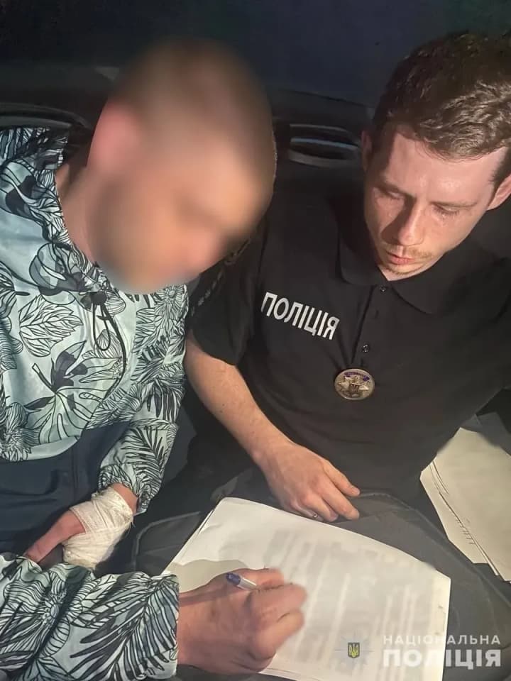 Мужчине сообщили о подозрении за хулиганство в нетрезвом виде возле Мемориала Героев в Кривом Роге