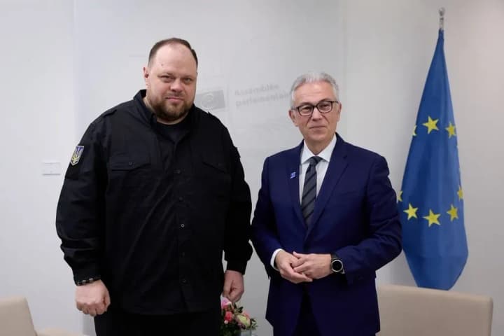 Стефанчук обговорив з президентом ПАРЄ механізм компенсації збитків від війни та спецтрибунал для путіна 