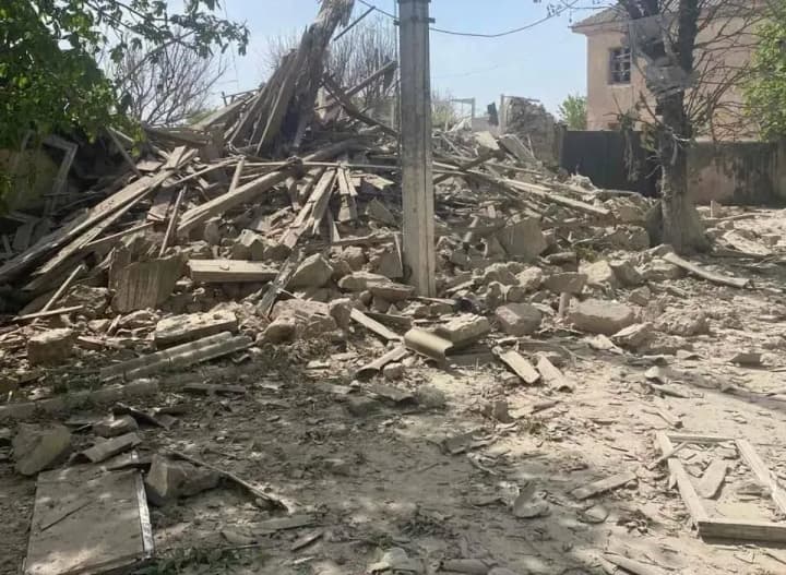 Армія рф скинула керовану авіабомбу на Берислав на Херсонщині: 15 постраждалих 