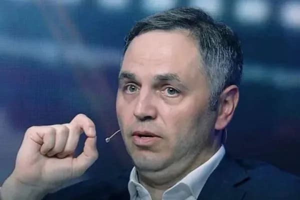 Портнов, который уехал в Испанию, переписал свою виллу под Киевом на детей - расследование