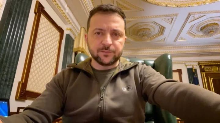 Президент провів розмову із Сирським про гарячі точки на фронті та Умєровим про посилення ППО