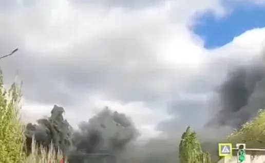 У російському воронежі повідомляють про масштабну пожежу на електромеханічному заводі