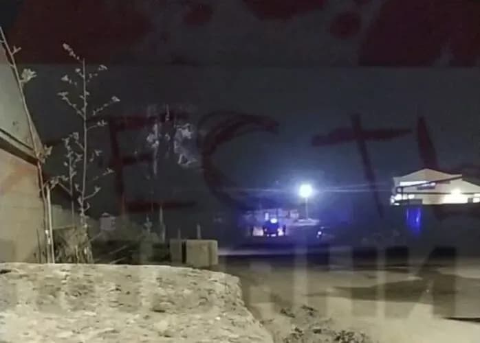 В казане в российском татарстане ночью упал беспилотник, говорят, "игрушечный" - росСМИ