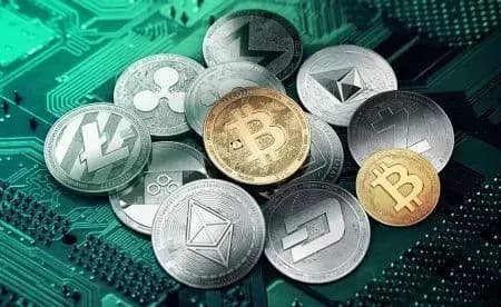 Биткоин немного подорожал на фоне отката доллара, в целом у криптовалют ограниченный рост