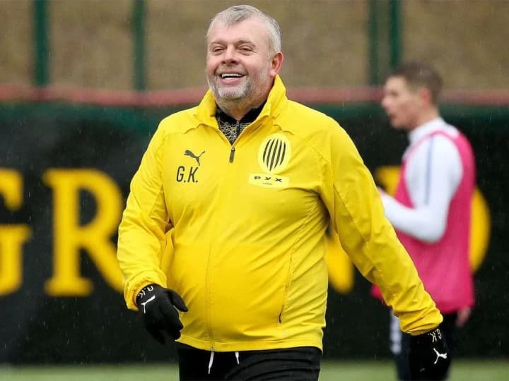 Григорий Козловский: получили награду УЕФА за выдающийся вклад в развитие футбола 