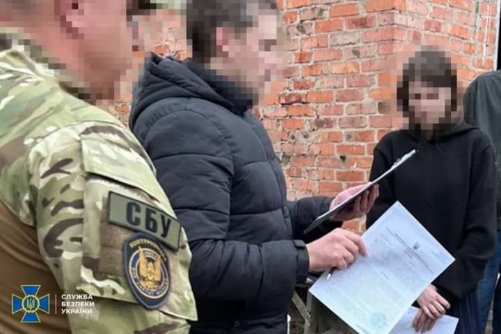 Шпигувала за понтонними переправами ЗСУ через річки Донеччини: затримано агентку рф
