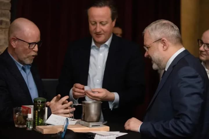 Україна та Британія розпочинають співпрацю у сфері зелених інновацій в енергетиці