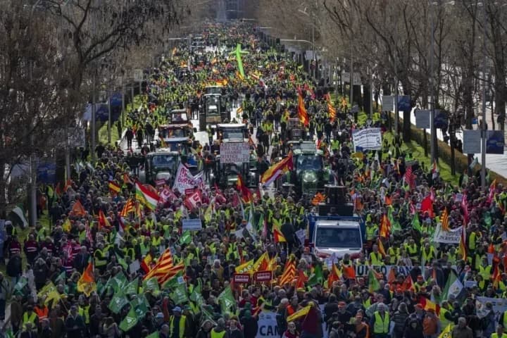 In Spain, the far right has begun to use farmers' protests to improve its position before the elections