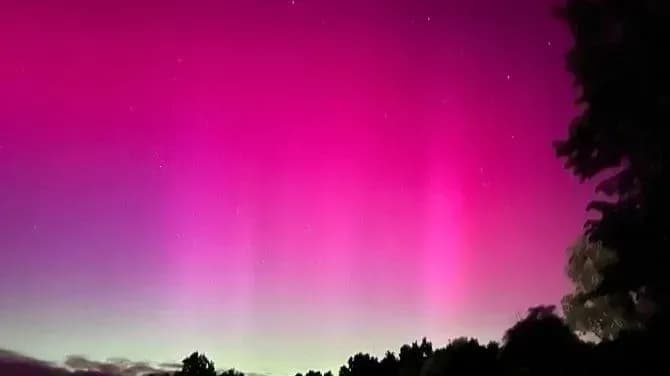 Северное сияние осветило ночное небо в Украине: фото