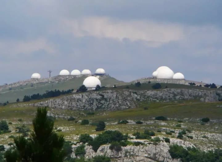 Missile attack on Crimea: Russian air defense base on Mount Ai-Petri damaged, military unit commander killed - Russian media