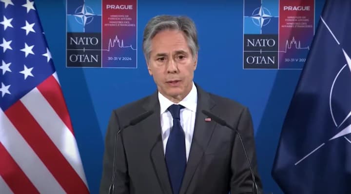 Блінкен: Байден схвалив використання американської зброї для ударів по цілях рф на російському боці кордону