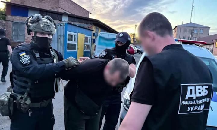 In the Poltava region, a powerful drug sales channel was eliminated: law enforcement officers may be involved in the activities of a criminal group