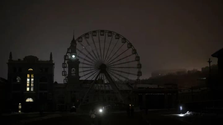 There is a significant shortage in Kiev: YASNO explained why there are such long power outages in the capital