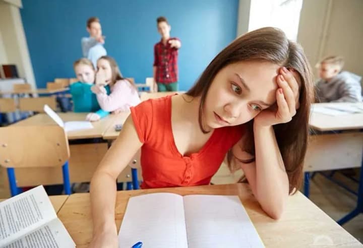 Рада ухвалила законопроєкт щодо захисту дітей від булінгу не лише у школі