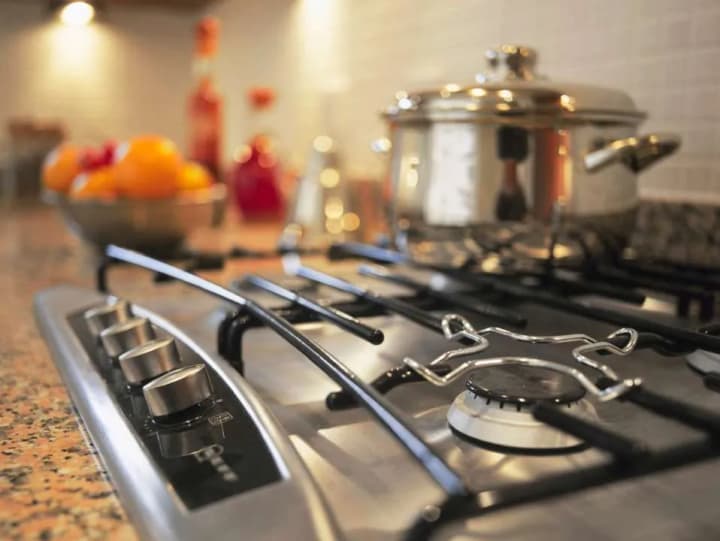 11 червня: День кухонної плити, День "велосипедом на роботу"