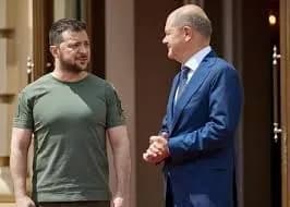 Зеленский прибыл в Германию для участия в Конференции по восстановлению Украины и переговорам с Шольцем