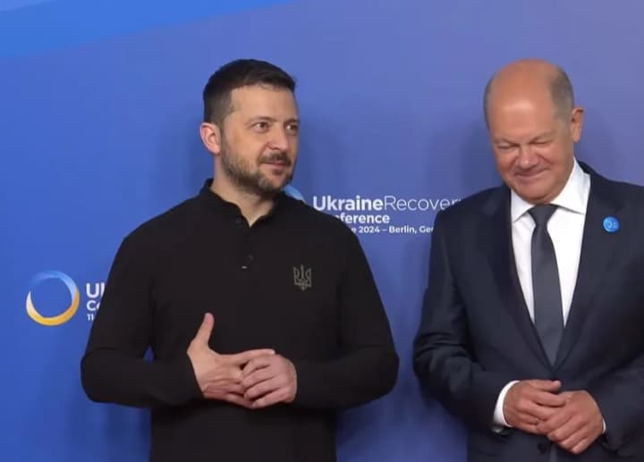 Ukraine expects to open EU membership talks by end of June - Zelenskiy 