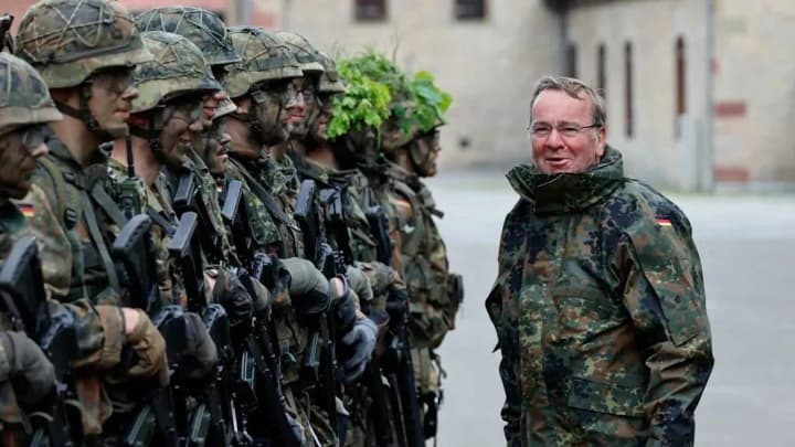 German Defense Ministry plans to restore compulsory military registration for young men