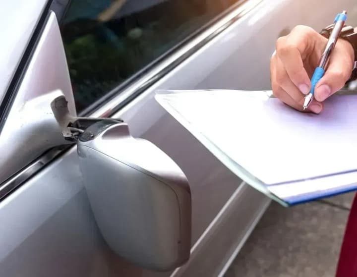 Зеленський підписав закон про реформу автострахування: що зміниться