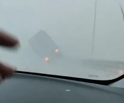 Шквал із градом обрушився на приволзьку територію рф