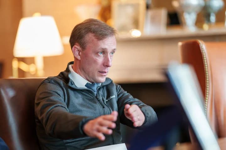 Радник президента США: заплановано помістити винищувачі F-16 в Україні