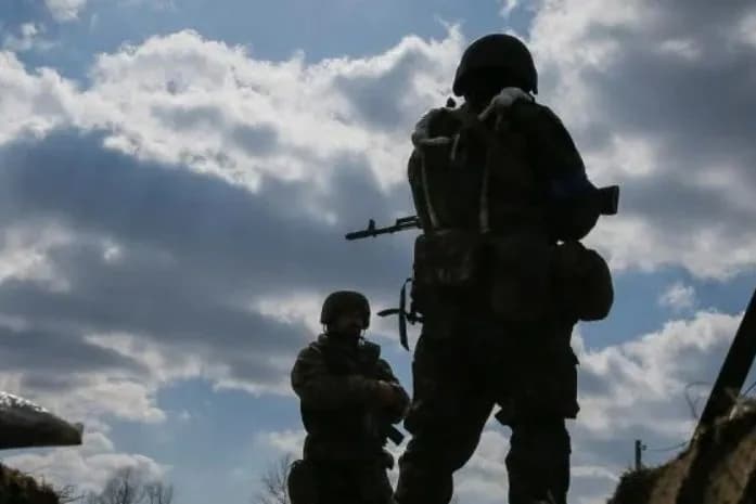 російський КАБ влучив у житловий будинок міста Селидове – Волошин