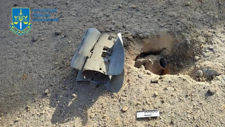 росіяни вночі обстріляли Херсонський район, є загиблий та двоє поранених