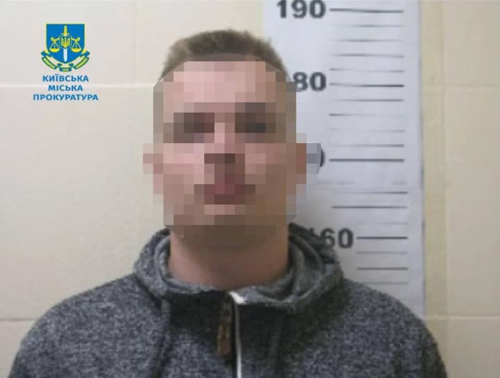 У Києві таксиста підозрюють у спробі привласнити 400 тисяч гривень, які забула дружина зниклого безвісти військового