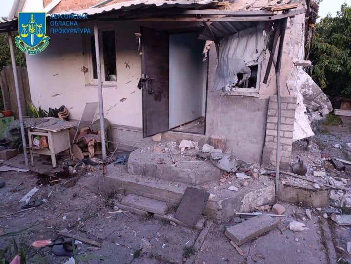 На Херсонщині під завалами знайшли жінку, яка загинула під час вечірнього обстрілу росіян