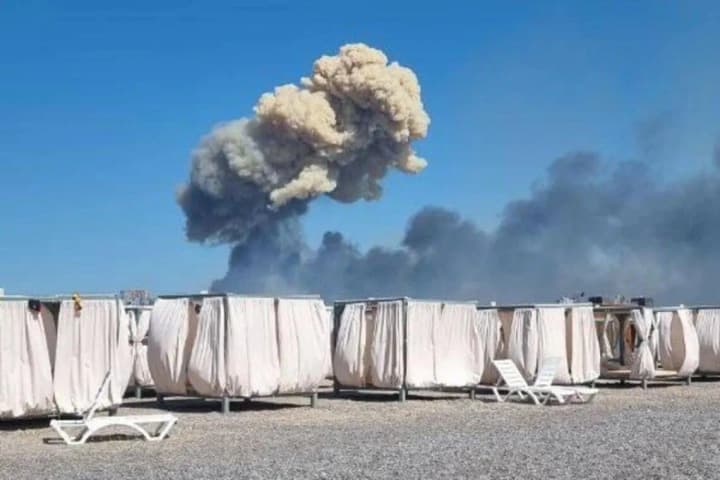 В окупованій Керчі повідомляють про вибухи