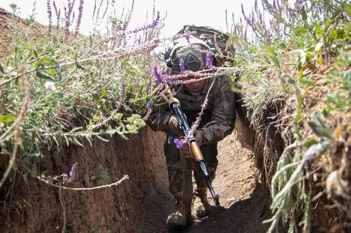 Генштаб: росіяни намагаються просунутися до Часового Яру, 11 разів атакували  в районі Білогорівки та 8 - біля села Макіївка