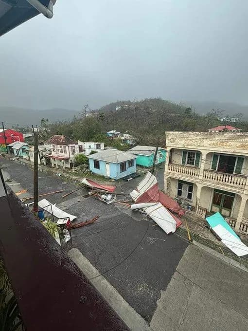 'Potentially catastrophic' Hurricane Beryl approaching Jamaica