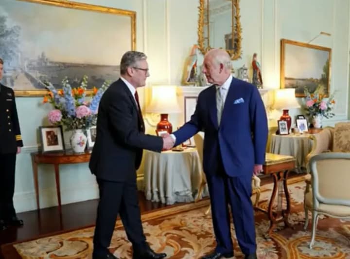 Кір Стармер офіційно стає прем'єром Британії після зустрічі з королем