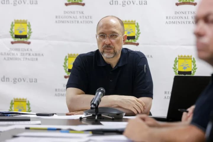 Uninterrupted power supply for the military and preparation for winter: Shmyhal spoke about the instructions given