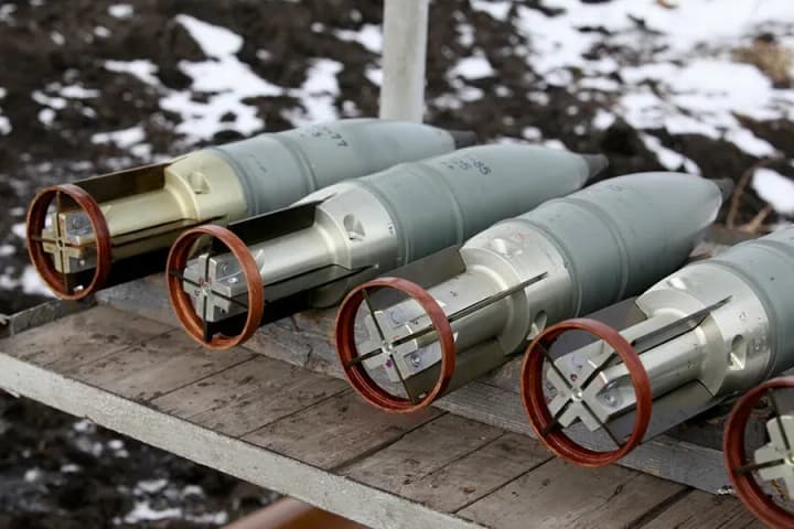 росія запустила виробництво танкових боєприпасів в Індії