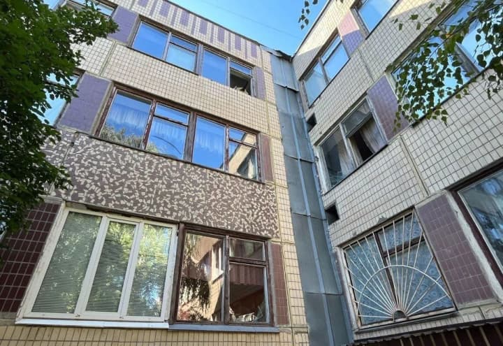 Войска рф атаковали Никопольщину дронами и артиллерией: повреждены школы и жилые дома