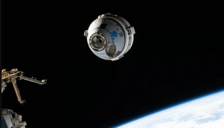 NASA и Boeing обсудят вопрос пилотируемого полета корабля Starliner на МКС