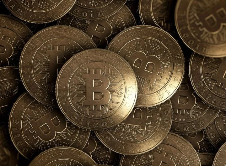 Bitcoin price drops to $57 thousand today