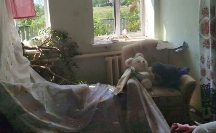 Enemy attacks Nikopol region with kamikaze drones and artillery: gas pipeline and power line damaged