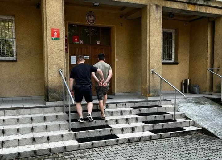 "Відрізали палець, пробили голову": у Польщі стався жорстокий напад на українського підлітка