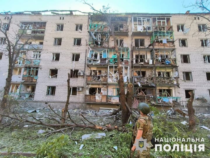 Нічна атака рф забрала життя двох людей на Донеччині, за добу ще 17 поранених