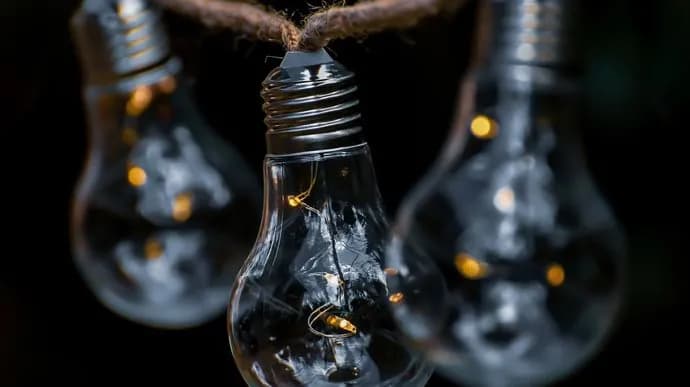 Tomorrow, blackout schedules in Ukraine will be in effect throughout the day: when and how many lines will be cut off