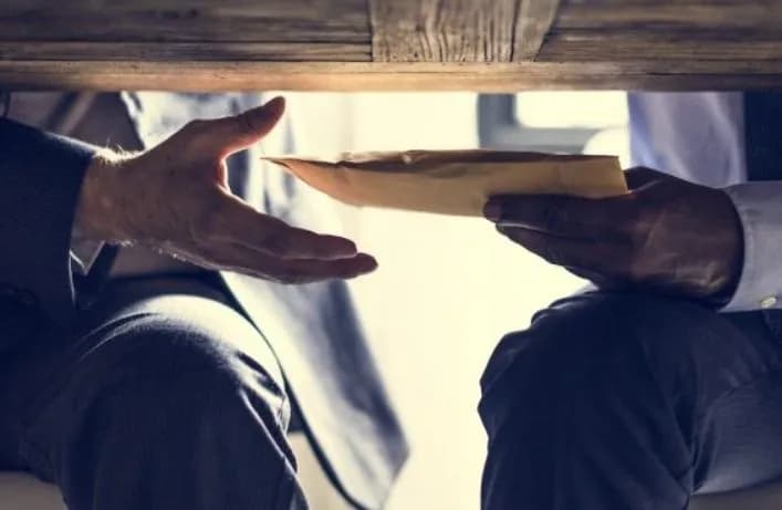 Шахрайство при отриманні товарів для ЗСУ: одеські чиновники під підозрою у справі про привласнення майже 4 млн грн