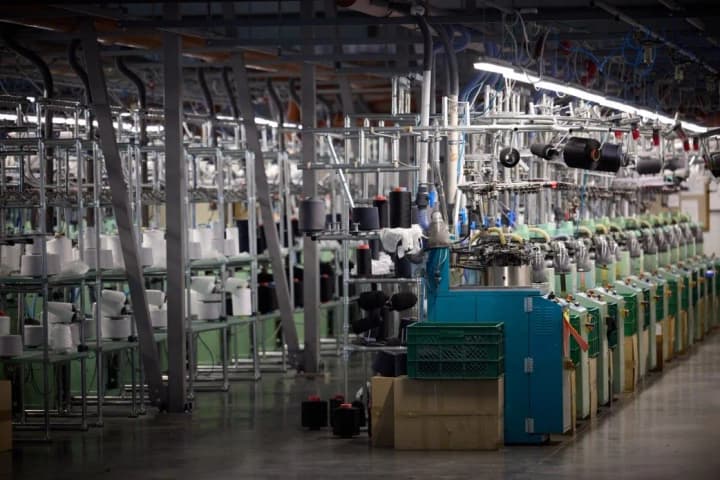 Зеленський на Волині відвідав підприємство, яке увійшло до п’ятірки найбільших платників податків