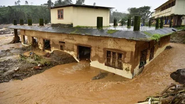 Death toll from landslides in India rises to 158