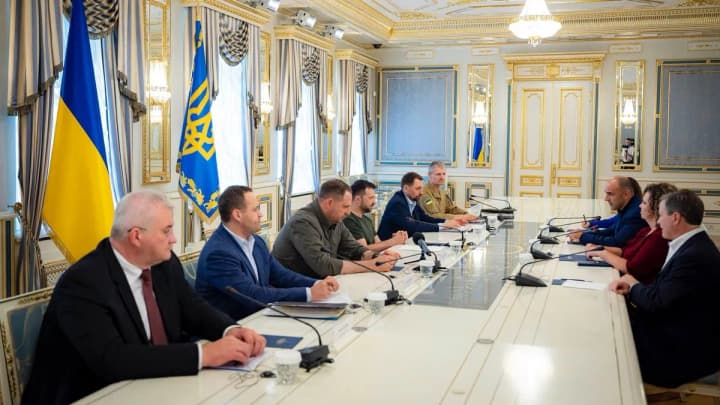 Зеленский встретился с конгрессменами США: говорили о защите Украины