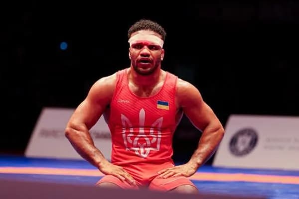 Олімпіада-2024: Жан Беленюк здобув бронзу у греко-римській боротьбі