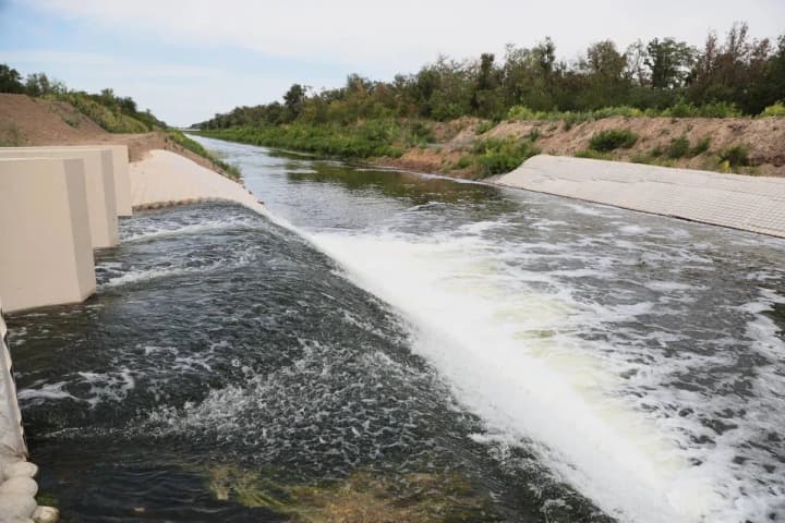 Подрыв Каховской ГЭС: строительство магистрального водопровода "Ингулец - Южное водохранилище" завершено
