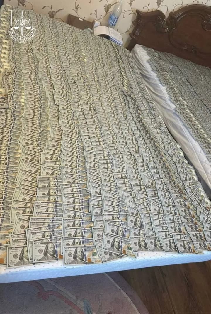 "Заробили" на ухилянтах понад 1 млн дол.: зі спільником затримали начальників Бориспільського і Бучанського ТЦК