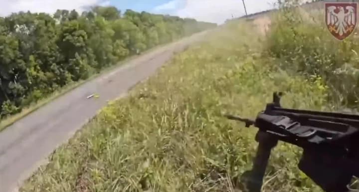 Paratroopers set up deadly ambushes for russian military in kursk region: video